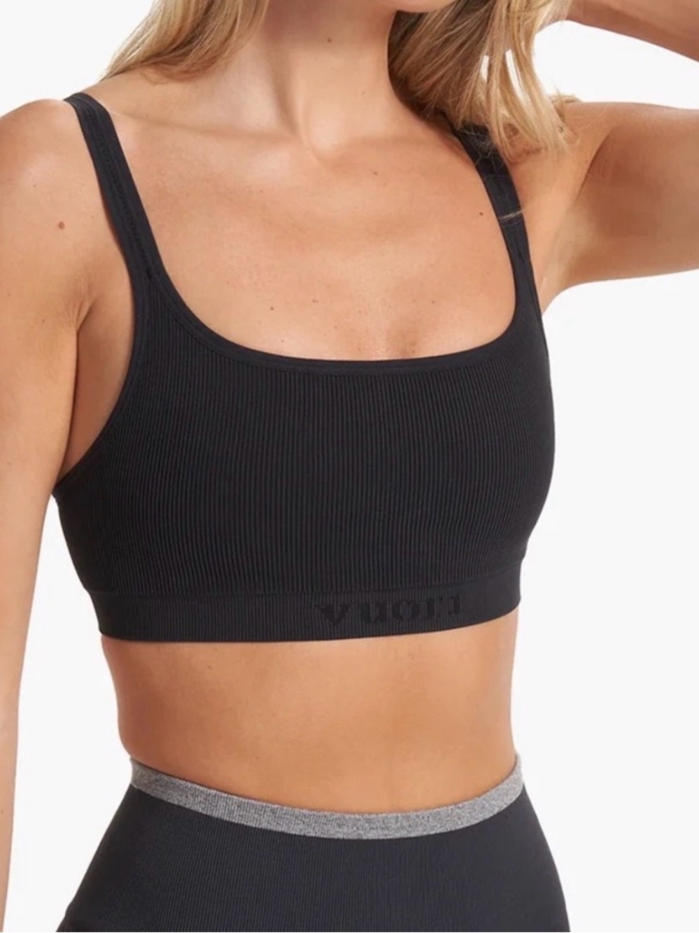 Vuori Black Ribbed Scoop Sports Bra